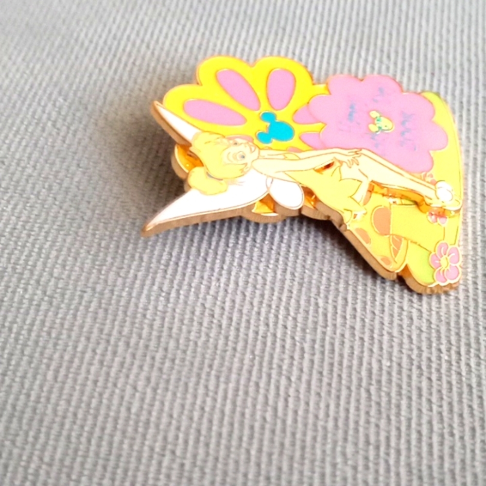 DISNEY LE TINKERBELL MOTHER'S DAY PIN - Picture 2 of 5